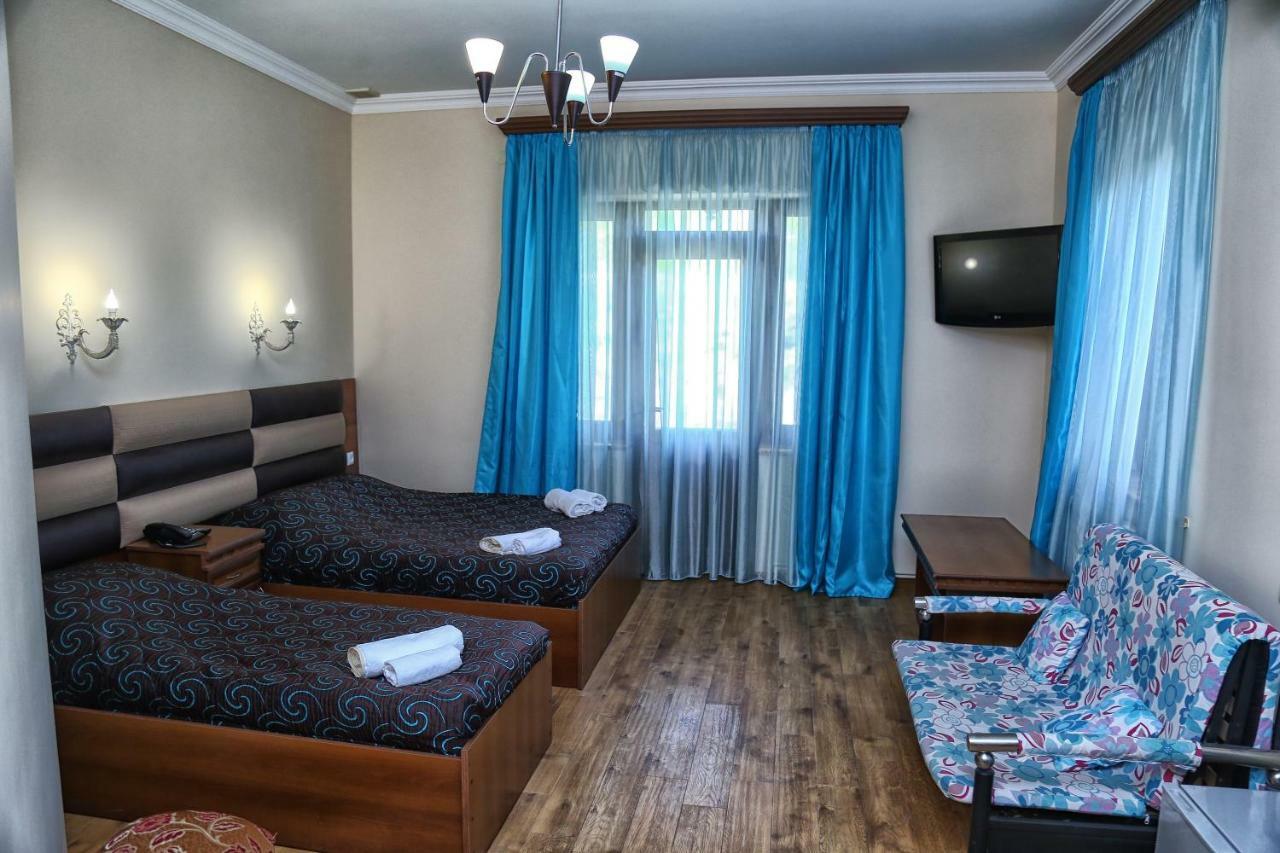 Lara Hotel Goris Zewnętrze zdjęcie