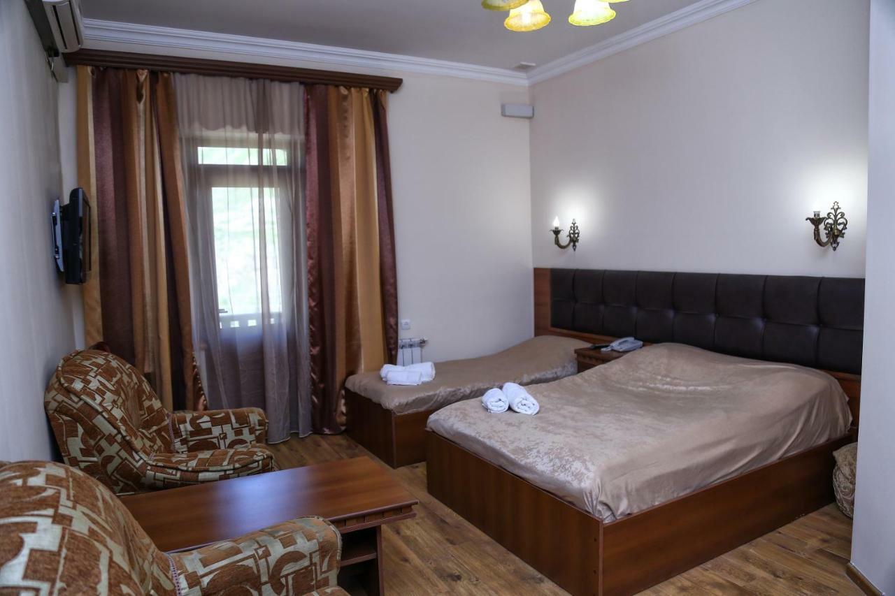 Lara Hotel Goris Zewnętrze zdjęcie